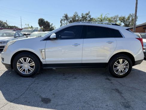 Used 2014 Cadillac SRX Luxury image 4