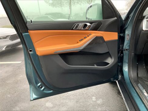 Used 2025 BMW X5 xDrive40i w/ Parking Assistance Package image 22