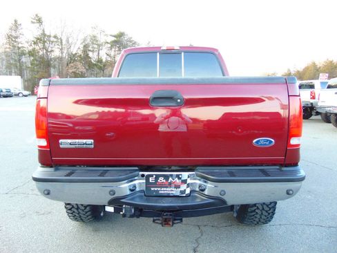 Used 2005 Ford F250 Lariat image 34