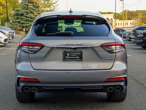 Used 2022 Maserati Levante Modena image 6