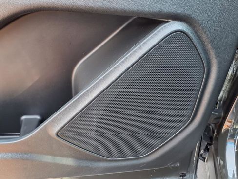 Certified 2023 Ford Explorer XLT image 15