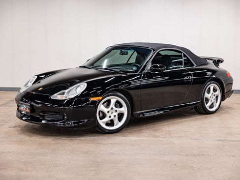 Used 2000 Porsche 911 Cabriolet image 2