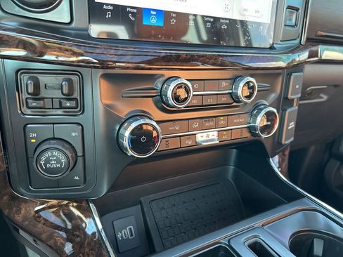 New 2025 Ford F150 XLT w/ Equipment Group 303A High image 31