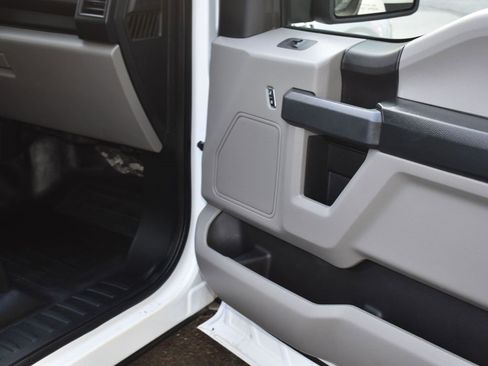 Used 2018 Ford F150 XL w/ Equipment Group 101A Mid image 11