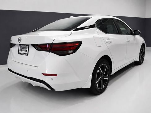 Certified 2025 Nissan Sentra SV w/ All-Weather Package FWD image 8