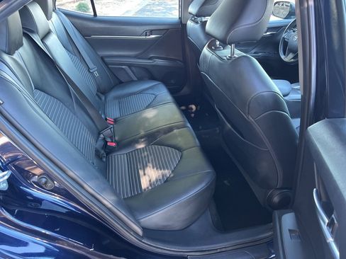 Used 2021 Toyota Camry SE image 12