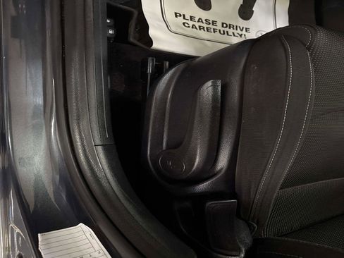 Used 2019 Kia Forte LXS image 19