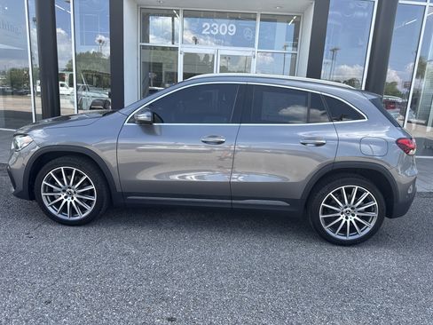 Used 2021 Mercedes-Benz GLA 250 image 1