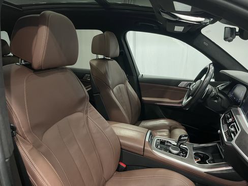 Certified 2022 BMW X7 xDrive40i w/ M Sport Package image 15