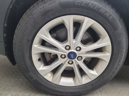 Used 2018 Ford Escape SE w/ Ford Safe & Smart Package AWD/4WD image 31
