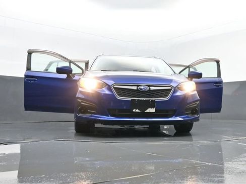 Used 2017 Subaru Impreza 2.0i Premium image 31