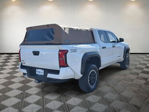 Used 2024 Toyota Tacoma TRD Off-Road image 5