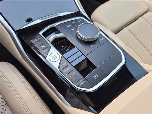 Used 2023 BMW 330i Sedan w/ Premium Package RWD image 16