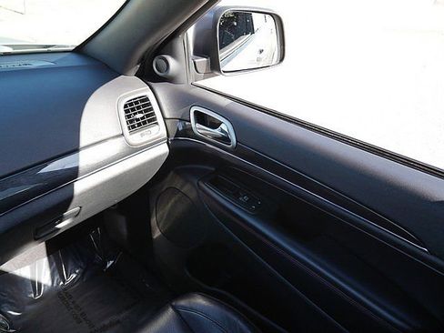 Used 2018 Jeep Grand Cherokee Trailhawk w/ Trailhawk Luxury Group AWD/4WD image 23