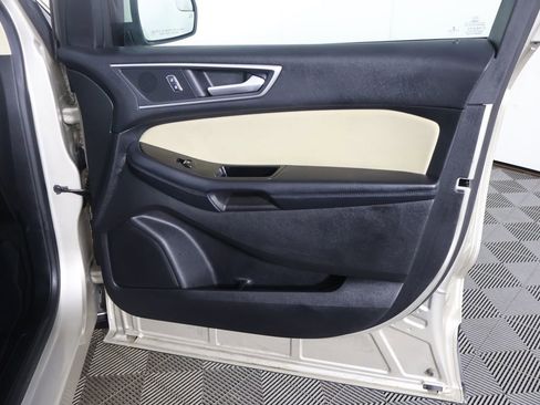 Used 2018 Ford Edge SEL AWD/4WD image 18