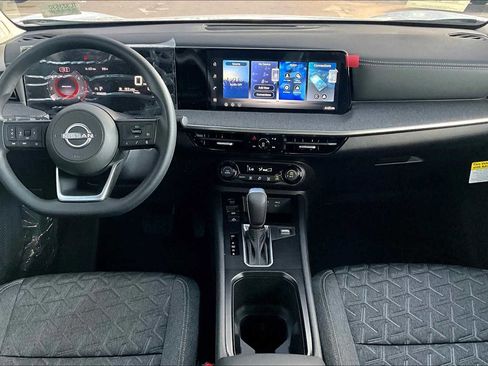 New 2026 Nissan Kicks SV image 5