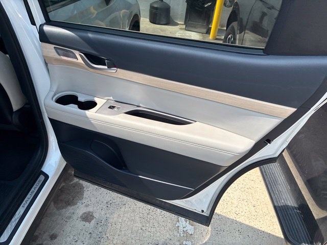 Used 2024 Hyundai Palisade Limited FWD image 34