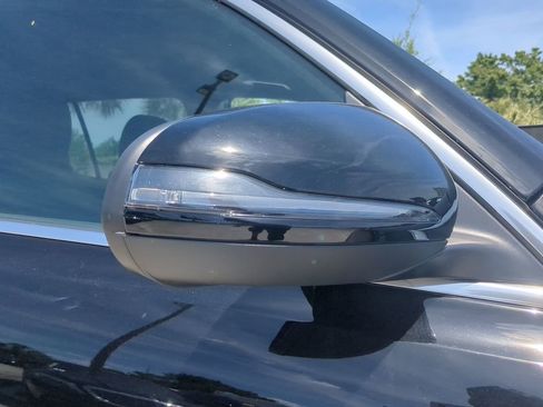 New 2024 Mercedes-Benz GLB 250 4MATIC image 9