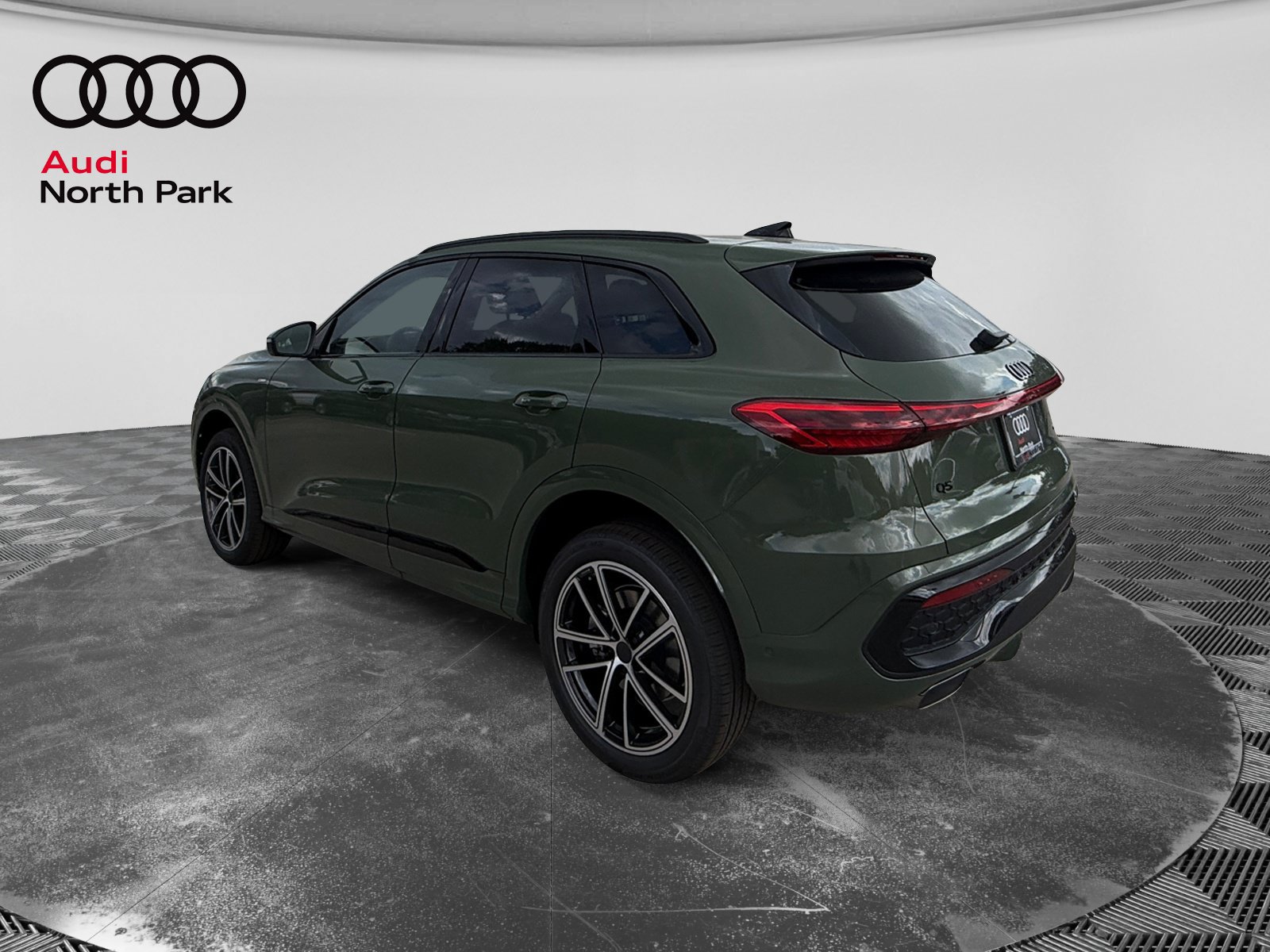 New 2026 Audi Q5 Premium Plus AWD/4WD image 3