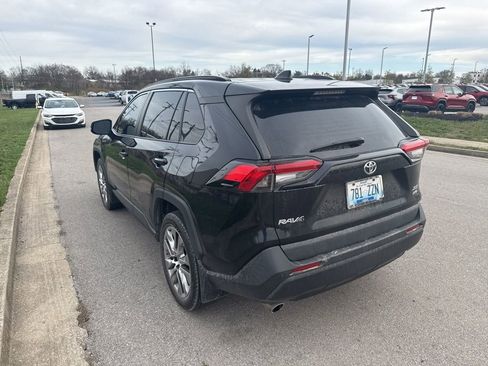 Used 2019 Toyota RAV4 XLE Premium w/ Advanced Technology Package image 4