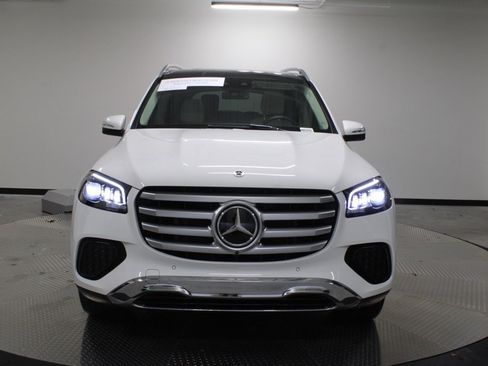Certified 2025 Mercedes-Benz GLS 450 4MATIC image 20