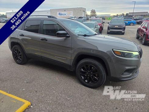 Used 2022 Jeep Cherokee Latitude Lux image 27