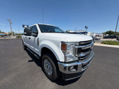 Used 2021 Ford F350 XLT w/ XLT Value Package AWD/4WD image 4
