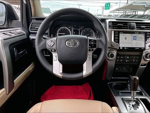 Used 2022 Toyota 4Runner Limited AWD/4WD image 7