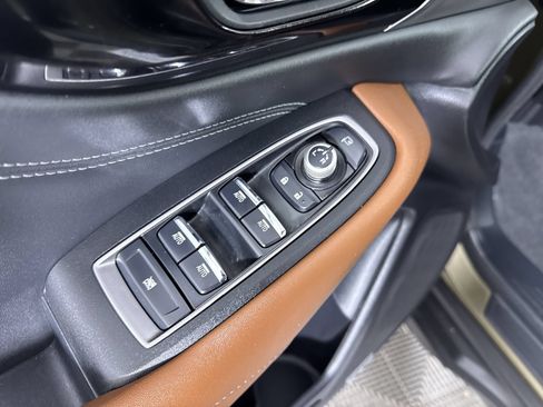 Used 2020 Subaru Outback Touring XT AWD/4WD image 13
