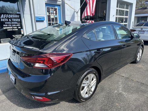 Used 2019 Hyundai Elantra SEL image 8