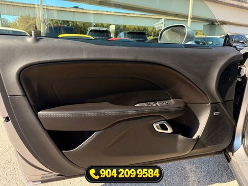 Used 2018 Dodge Challenger R/T Scat Pack w/ Leather Interior Group RWD image 25