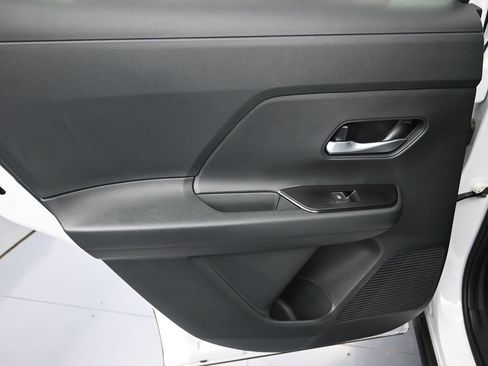 New 2026 Nissan Kicks SR FWD image 20