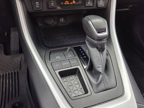 Used 2024 Toyota RAV4 XLE Premium image 11