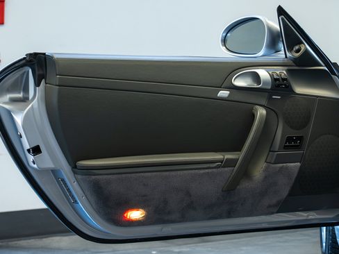 Used 2010 Porsche 911 Turbo image 6