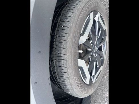 Used 2025 Kia Telluride S FWD image 10