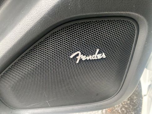 Used 2023 Nissan Frontier SV w/ SV Convenience Package image 15