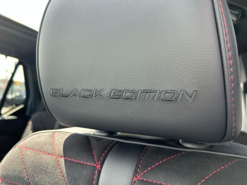 Used 2026 Honda Pilot Black Edition image 6