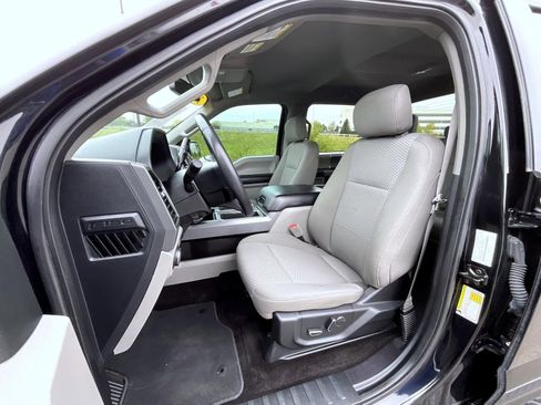 Used 2018 Ford F150 XLT w/ Equipment Group 302A Luxury image 10