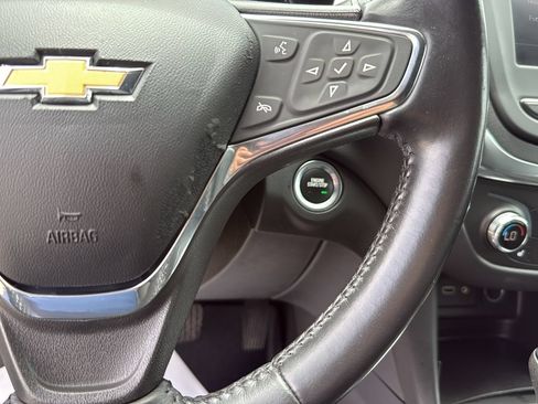 Used 2021 Chevrolet Equinox LT FWD image 15