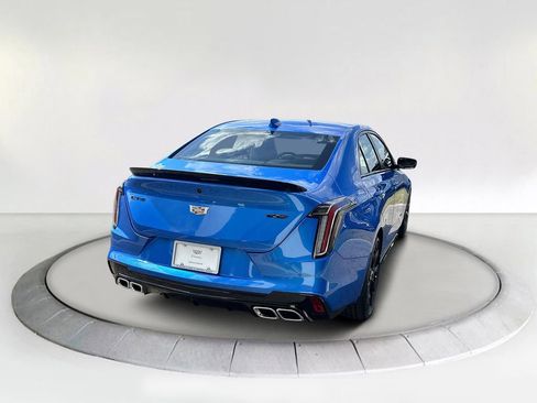 New 2026 Cadillac CT4 V image 5