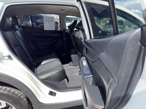 Used 2019 Subaru Crosstrek 2.0i Limited w/ Moonroof Package w/Navigation AWD/4WD image 17