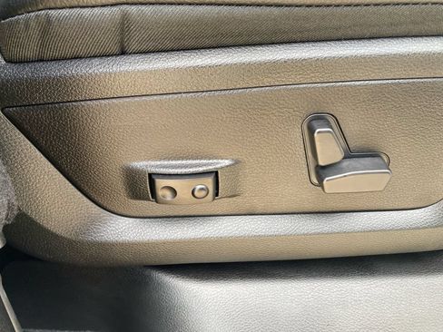 Used 2025 RAM 2500 Laramie w/ Night Edition AWD/4WD image 12