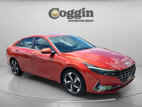 Certified 2021 Hyundai Elantra Limited FWD image 7