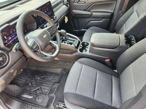 New 2026 Chevrolet Colorado W/T w/ WT Custom Package AWD/4WD image 4