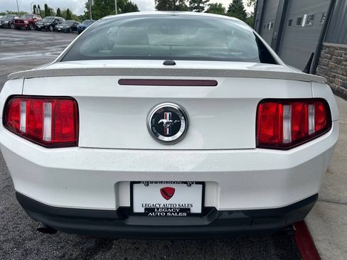 Used 2012 Ford Mustang Premium RWD image 4