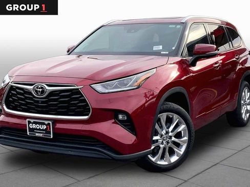 Used 2023 Toyota Highlander Limited FWD image 1