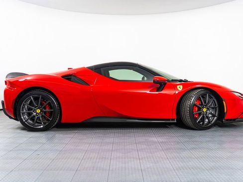 Certified 2023 Ferrari SF90 Spider Base image 40