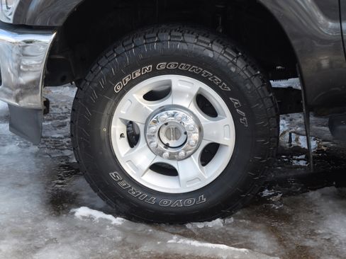 Used 2016 Ford F250 XLT w/ Camper Package image 27