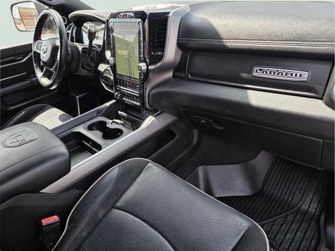 Used 2020 RAM 2500 Laramie AWD/4WD image 16
