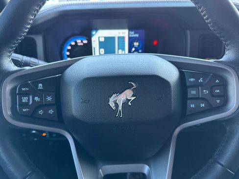 Used 2024 Ford Bronco Badlands image 24